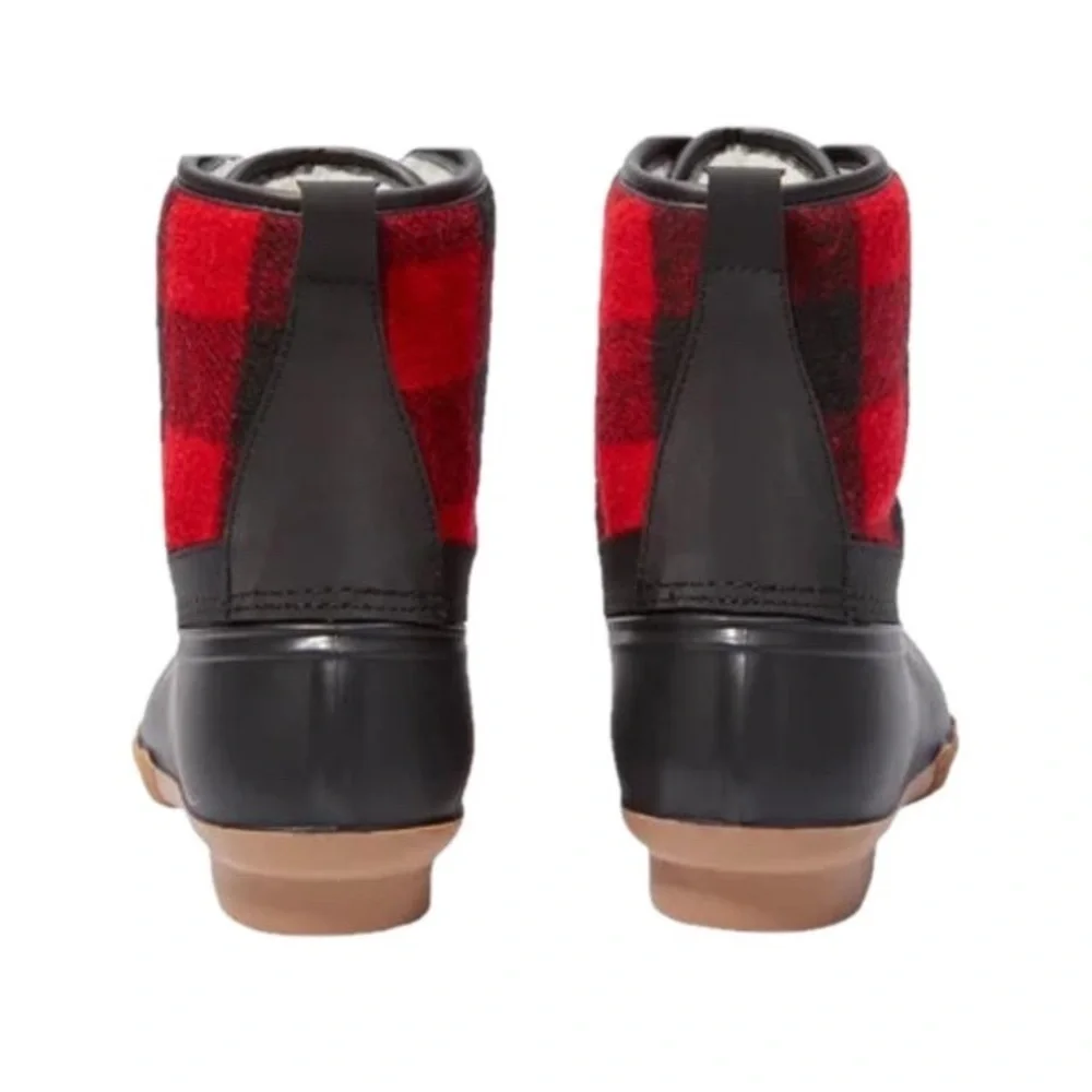 FABKIDS Duck Boots Lace Up Buffalo Plaid Black Red Big Girls 6